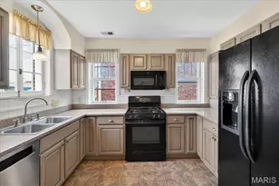 5241 Lindenwood Ave, Saint Louis, MO 63109 - Photo 11