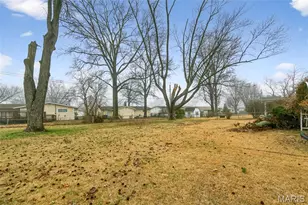 1395 Redbird Dr, Florissant, MO 63031 - Photo 15