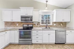 12401 Fieldstone Dr, Festus, MO 63028 - Photo 19