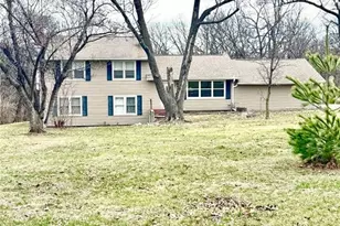 5 N Penn St, Bowling Green, MO 63334 - Photo 1