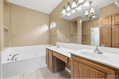 5421 Ivy Summit Court, Mehlville, MO 63128 - Photo 9