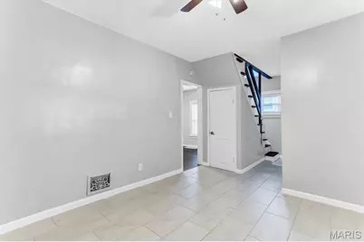 7048 Lansdowne Avenue, Saint Louis, MO 63109 - Photo 7