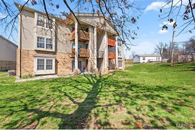 2560 Creve Coeur Mill Road #12, Maryland Heights, MO 63043 - Photo 17
