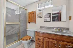 5709 Chatport Rd, Saint Louis, MO 63129 - Photo 7