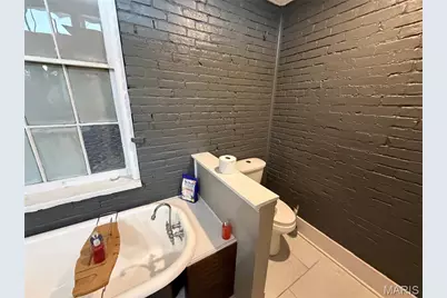 403 Broadway, Hannibal, MO 63401 - Photo 11