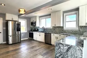 12829 Spanish Pond Rd, Saint Louis, MO 63138 - Photo 5