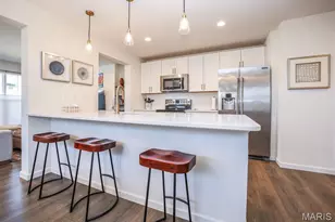 635 Maple Frst, Kirkwood, MO 63122 - Photo 9