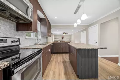 655 Lakewood Drive, Lake Saint Louis, MO 63367 - Photo 11