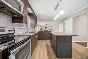 655 Lakewood Dr, Lake Saint Louis, MO 63367 - Photo 11