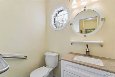 917 Oak Glen Manor Court, Kirkwood, MO 63122 - Photo 21