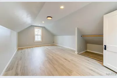 1042 Charleville Avenue, Rock Hill, MO 63119 - Photo 11