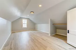 1042 Charleville Ave, Rock Hill, MO 63119 - Photo 11