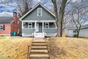 1042 Charleville Ave, Rock Hill, MO 63119 - Photo 1