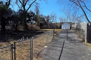 3237 Marshall Ave, Saint John, MO 63114 - Photo 13