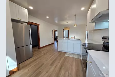 3237 Marshall Avenue, Saint John, MO 63114 - Photo 7