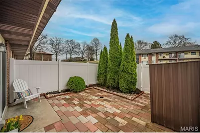 7632 Hazelcrest Drive, Hazelwood, MO 63042 - Photo 31