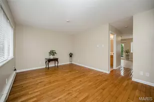 7632 Hazelcrest Dr, Hazelwood, MO 63042 - Photo 7