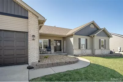 800 Mule Creek Drive, Wentzville, MO 63385 - Photo 3