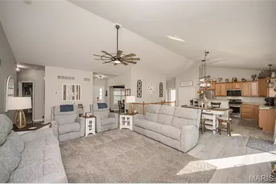 800 Mule Creek Drive, Wentzville, MO 63385 - Photo 13