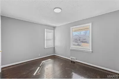 7471 Sharon Drive, Saint Louis, MO 63136 - Photo 15