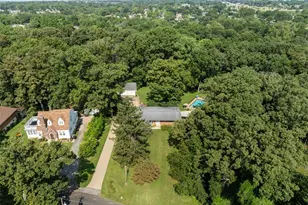 15 Oakwood Ln, Saint Louis, MO 63129 - Photo 71