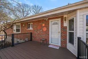 15 Oakwood Ln, Saint Louis, MO 63129 - Photo 33