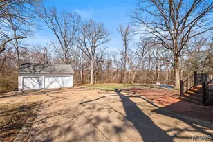 15 Oakwood Ln, Saint Louis, MO 63129 - Photo 35