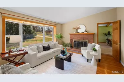 15 Oakwood Lane, Saint Louis, MO 63129 - Photo 5