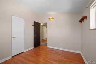 15 Oakwood Ln, Saint Louis, MO 63129 - Photo 23