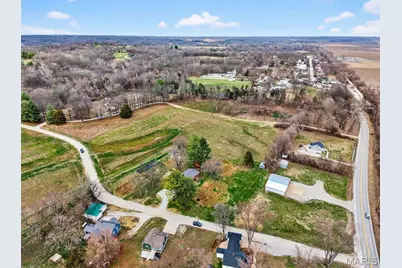 3077 S Highway 94, Defiance, MO 63341 - Photo 3