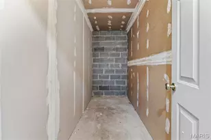 1943 Greenpoint Dr, Kirkwood, MO 63122 - Photo 15