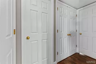 1943 Greenpoint Dr, Kirkwood, MO 63122 - Photo 9