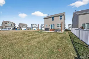 345 Charlestowne Place Dr, Saint Charles, MO 63301 - Photo 33