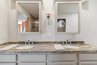 426 Brooktree Drive, Ballwin, MO 63011 - Photo 31