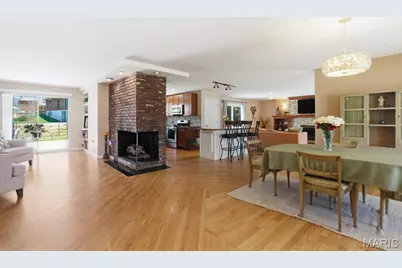 426 Brooktree Drive, Ballwin, MO 63011 - Photo 9