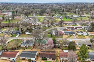 10217 Viscount Dr, Saint Louis, MO 63136 - Photo 39