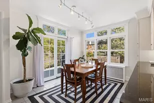 7407 Buckingham Dr, Clayton, MO 63105 - Photo 17