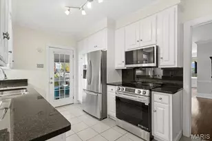 7407 Buckingham Dr, Clayton, MO 63105 - Photo 21