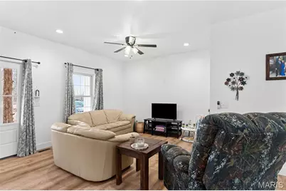 140 Turkey Creek Crossing Drive, Hawk Point, MO 63349 - Photo 13