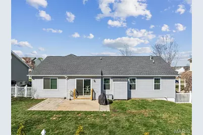 166 Old Williamsburg Parkway, Wentzville, MO 63385 - Photo 11