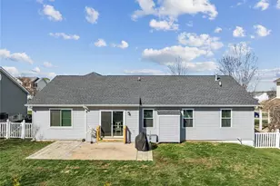 166 Old Williamsburg Pkwy, Wentzville, MO 63385 - Photo 11