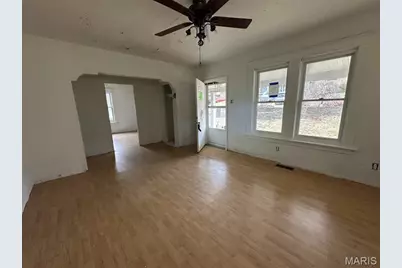 7716 Circle Drive, Saint Louis, MO 63121 - Photo 3