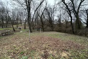 7716 Circle Dr, Saint Louis, MO 63121 - Photo 11