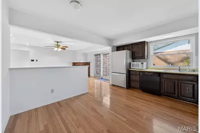 3937 Argonne Forest Drive, Florissant, MO 63034 - Photo 9