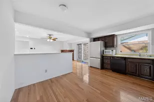 3937 Argonne Forest Dr, Florissant, MO 63034 - Photo 9