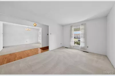 3937 Argonne Forest Drive, Florissant, MO 63034 - Photo 3