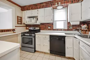 817 Karlsruhe Pl, Unincorporated, MO 63125 - Photo 11