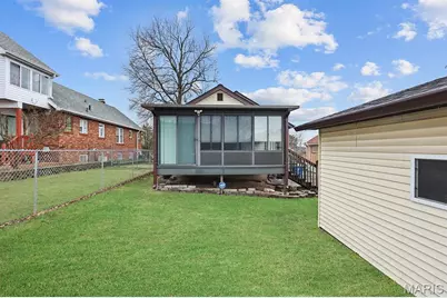 817 Karlsruhe Place, Lemay, MO 63125 - Photo 25