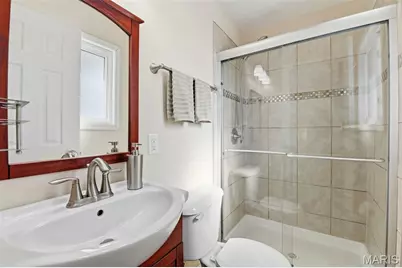 3762 Calef Drive, Saint Louis, MO 63125 - Photo 11