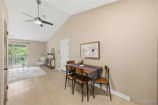 7611 Triwoods Dr, Shrewsbury, MO 63119 - Photo 9
